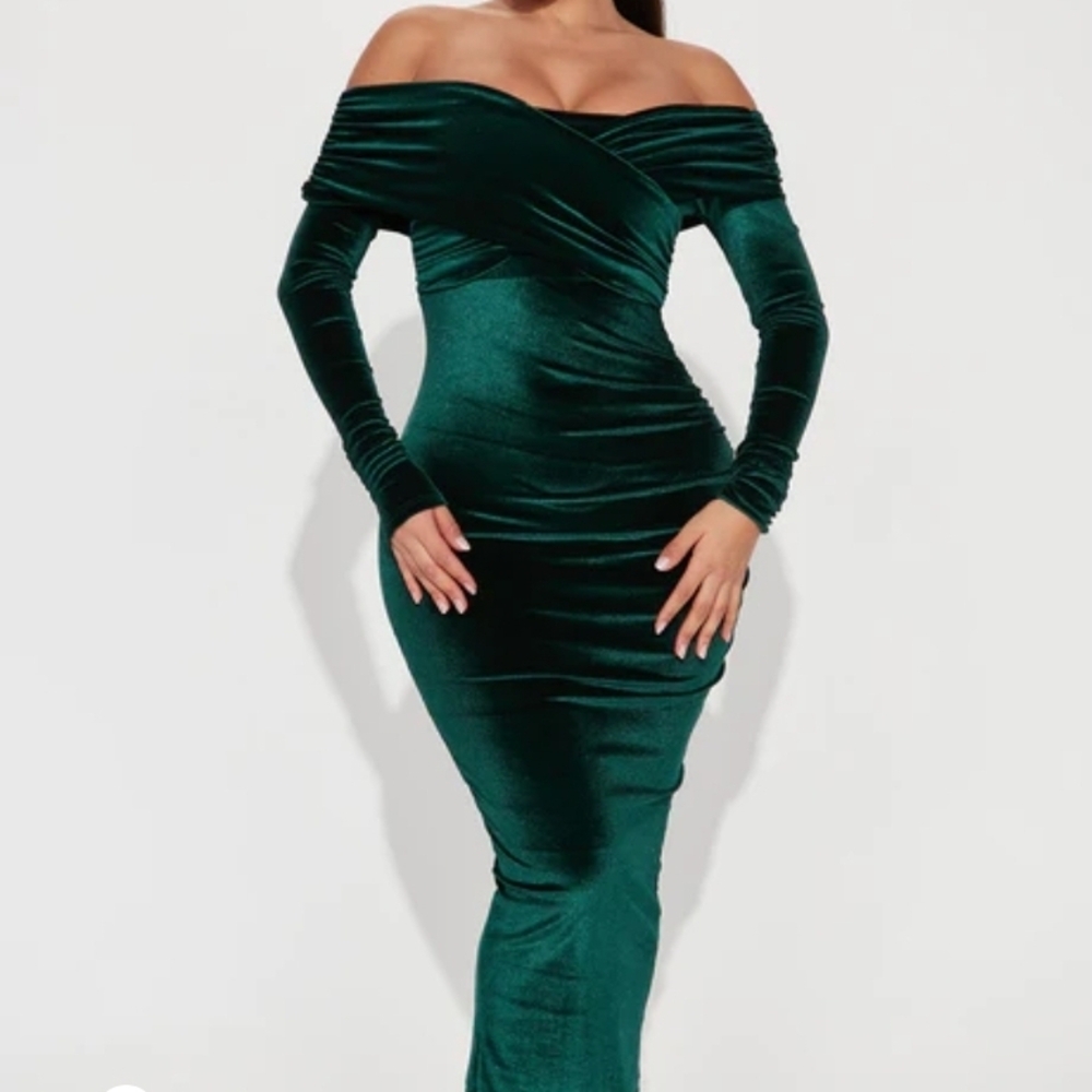 Fashion Nova Green Ruched Off the Shoulder Bodycon Dress